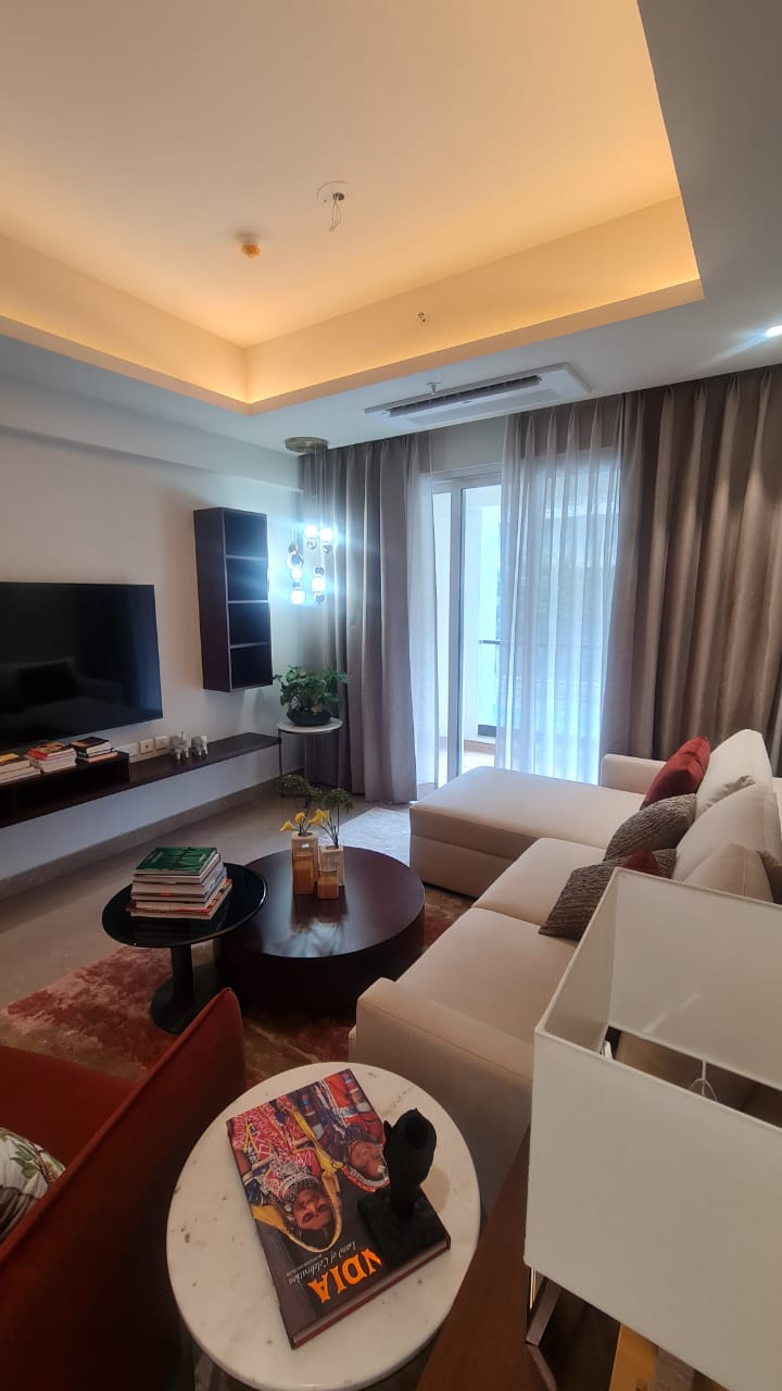 Interior 6